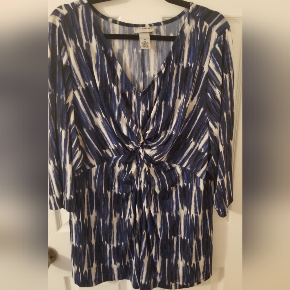 Catherines Twist-Front Top